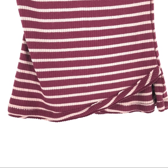 SOLD: We the Free Maroon Cream Ribbed V-Neck Top - Picture 4 of 5